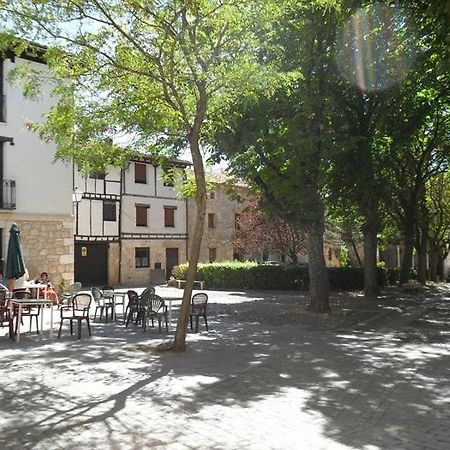 Hotel Rey Chindasvinto コバルビアス エクステリア 写真